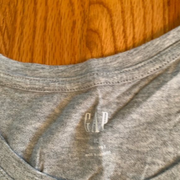 2 Gap T-Shirts for women size XL - Picture 3 of 6